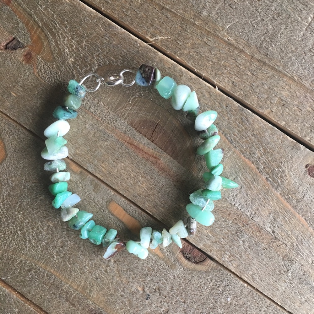 Aventurine Gemstone Chip Bracelet - Picture 4 of 4